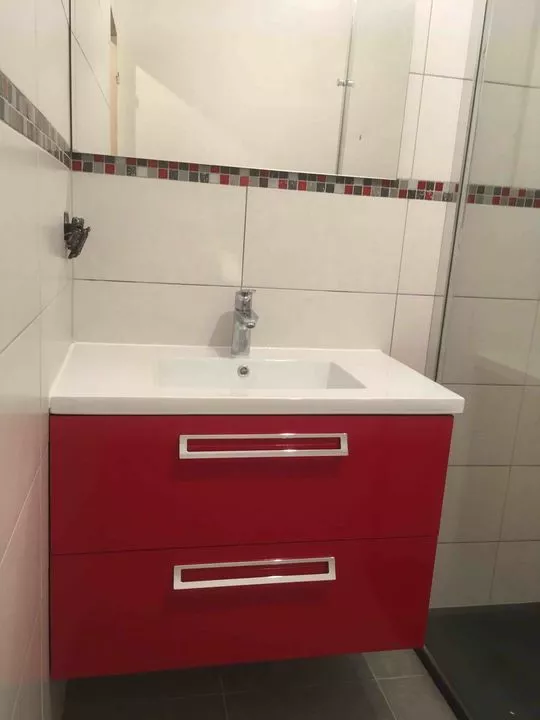 Création de salle de bain avec meuble vasque à Lorient à Meslan